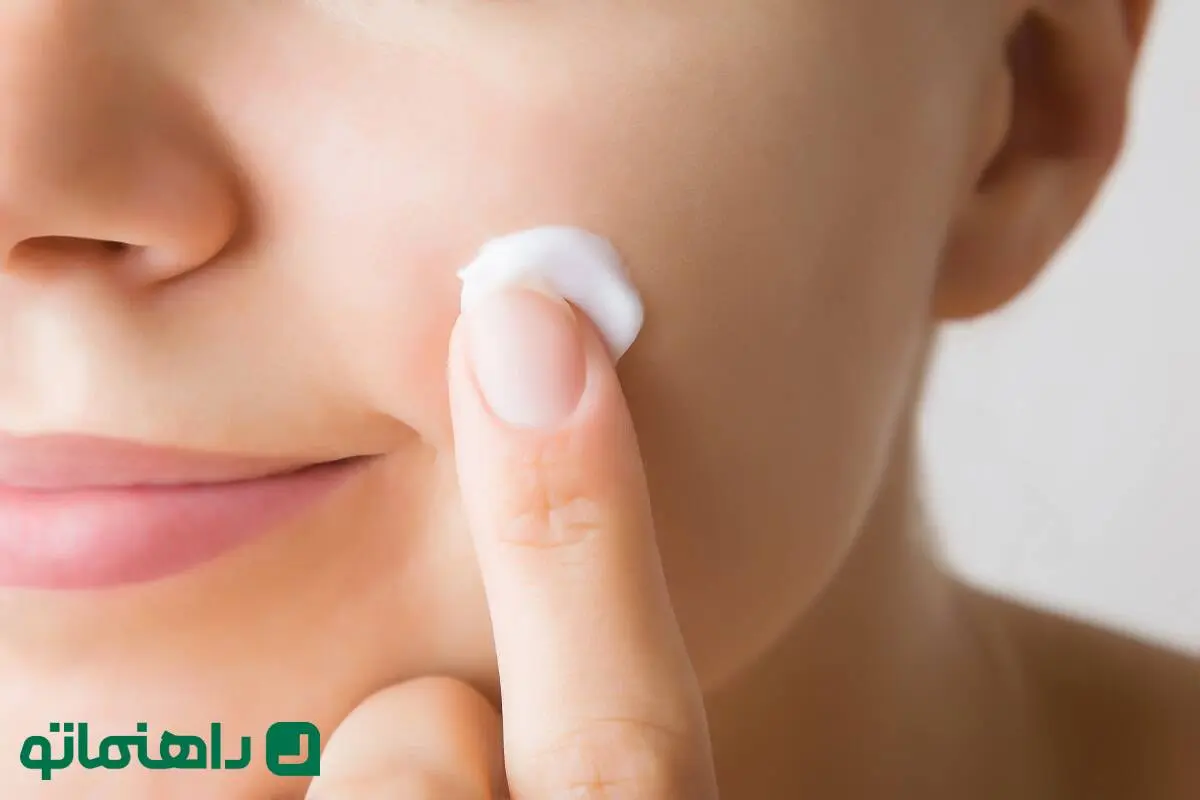 ۵ کرم آبرسان بی‌نظیر برای درمان خشکی پوست