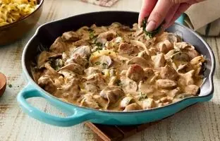 طرز تهیه خوراک مرغ روسی؛ خوشمزه و لذیذ
