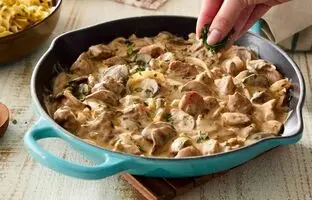 طرز تهیه خوراک مرغ روسی؛ خوشمزه و لذیذ
