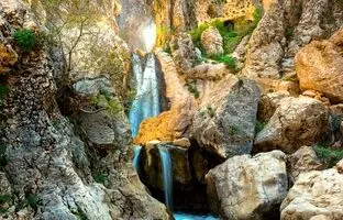 آبشار، چشمه و تنگ در شهر رومانیایی چهارمحال و بختیاری؛ تجربه سفری خنک با طعم ترانسیلوانیا