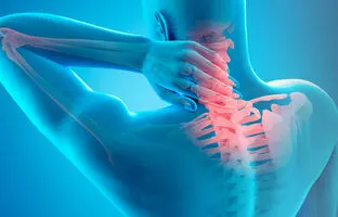 رایج ترین علائم دیسک گردن کدامند؛ چه زمانی به پزشک مراجعه کنیم؟