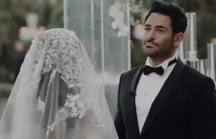  کادوی تولد فوق لاکچری محمدرضا گلزار برای ۲۸ سالگی همسرش