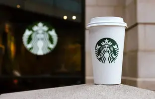 آگهی استخدام عجیب استارباکس: سفر به دور دنیا برای تولید محتوا با حقوق 136 هزار دلاری!