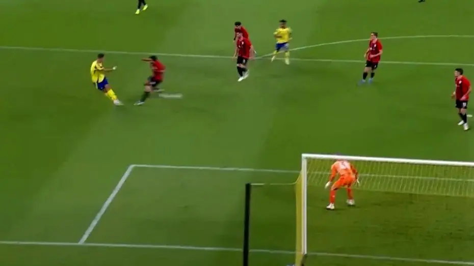 (ویدئو) شوت پای چپ رونالدو؛ گل دوم در بازی النصر مقابل الریان