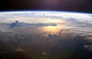 دانشمندان برای اولین بار میدان الکتریکی نامرئی را در اطراف زمین شناسایی کردند