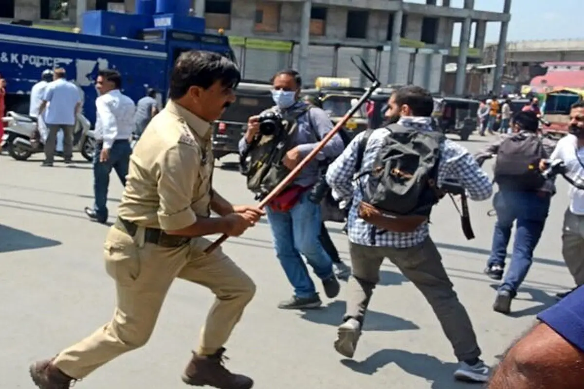  تصاویر منتشر شده از درگیری پلیس هند با عزاداران حسینی + ویدئو