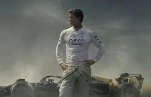 پوستر یک درام ورزشی؛ فیلم F1 در راه پرده سینما