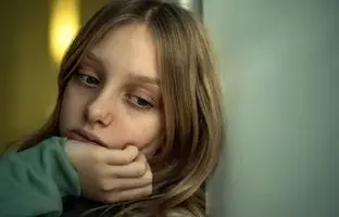 چرا برخی افراد باهوش‌تر، اندوهگین‌ترند؟