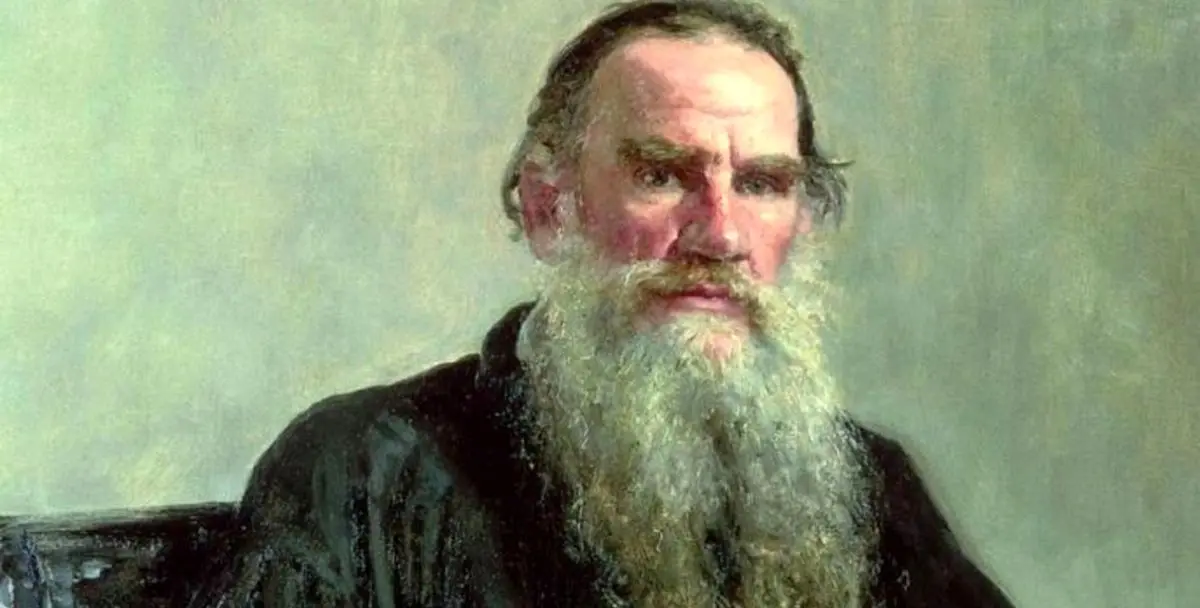  لئو تولستوی در سال ۱۹۰۱ به همراه دخترش الکساندرا در ساحل دریای سیاه + عکس