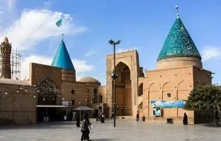 سفر به قاره کوچک/ گشت‌وگذار در جنگل و زیستگاه یوزپلنگ تا زیارت آرامگاه عارف مشهور