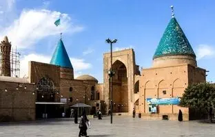 سفر به قاره کوچک/ گشت‌وگذار در جنگل و زیستگاه یوزپلنگ تا زیارت آرامگاه عارف مشهور