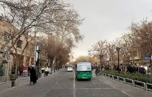 تهران قدیم؛ «سه راهی خیابان های باب همایون و صوراسرافیل»؛ سال 34 + تصویر