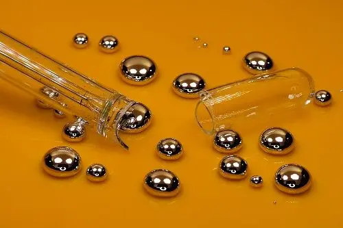 چرا نباید جیوه را به هواپیما ببرید؟ این فیلم باورنکردنی را ببینید تا متوجه شوید + ویدئو