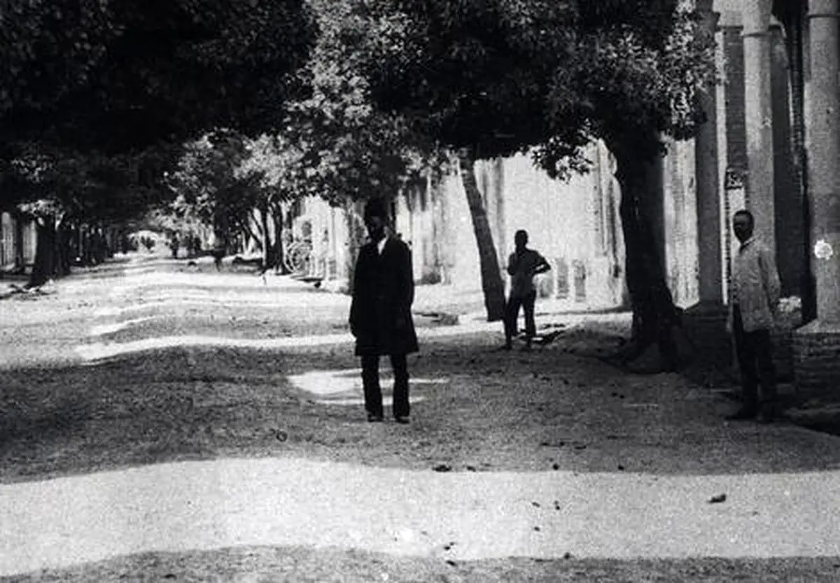 خیابان‌های خاکی و خلوت تهران، از فردوسی تا لاله‌زار + تصویر