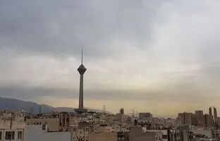 تصویری عجیب از شهر تهران زیر لایه های غبار و ابر