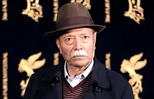  حضور گلشیفته فراهانی و علی نصیریان در فرش قرمز «آه، چه روزهای خوشی بود» 
