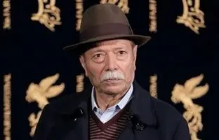  حضور گلشیفته فراهانی و علی نصیریان در فرش قرمز «آه، چه روزهای خوشی بود» 