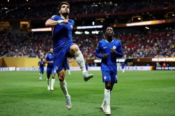 چلسی مقابل بنفیکا؛ توقف بازی در دقیقه 85 به علت طوفان+ ویدئو