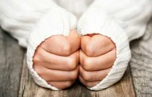 دست و پای سرد نشانه کمبود کدام ویتامین است؟