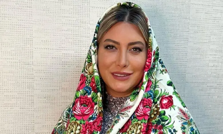 پاپاراتزی ایرانی؛ سلفی حشمت فردوس با عروسش «فریبا نادری»! 