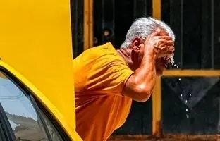 چه کار کنیم گرمازده نشویم؟/ توصیه‌هایی برای جلوگیری از عرق‌ سوز شدن 