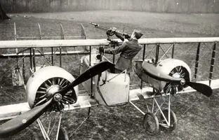 تحول شگفت‌انگیز هواپیماها از سال 1914 تا ۲۰۲۵ +ویدئو