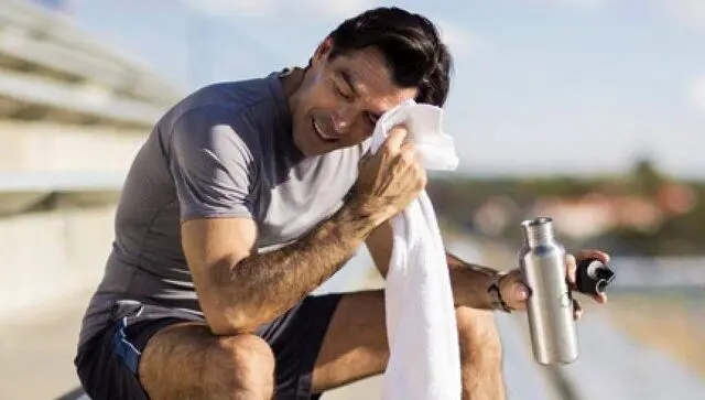 با عرق کردن لاغر نمی‌شوید 