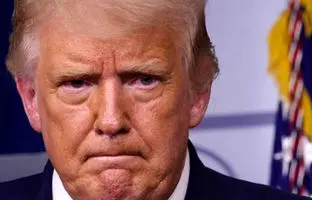 تورم مچ پای ترامپ خبر ساز شد؛ آیا او سکته کرده؟ + عکس