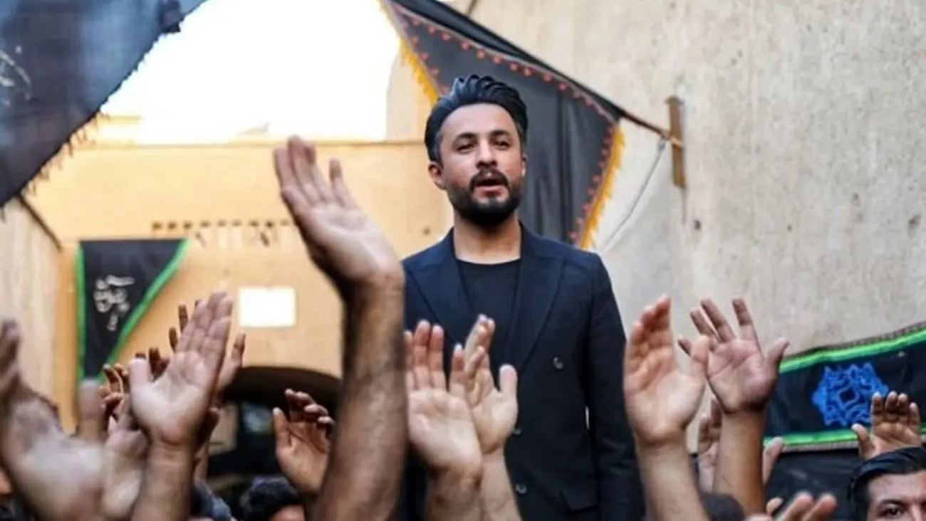  نوحه‌خوانی مصطفی راغب همزمان با شروع ماه محرم + ویدئو