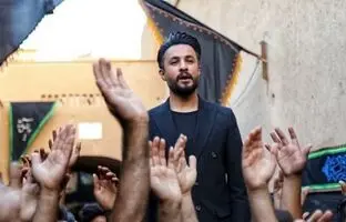  نوحه‌خوانی مصطفی راغب همزمان با شروع ماه محرم + ویدئو