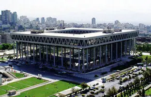 اولین عکس از ساختمان شیشه ای صدا و سیما پس از مهار آتش