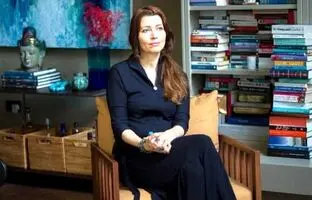 الیف شافاک در رمان جدیدش « رودهای آسمان» از حافظه آب سخن می گوید 