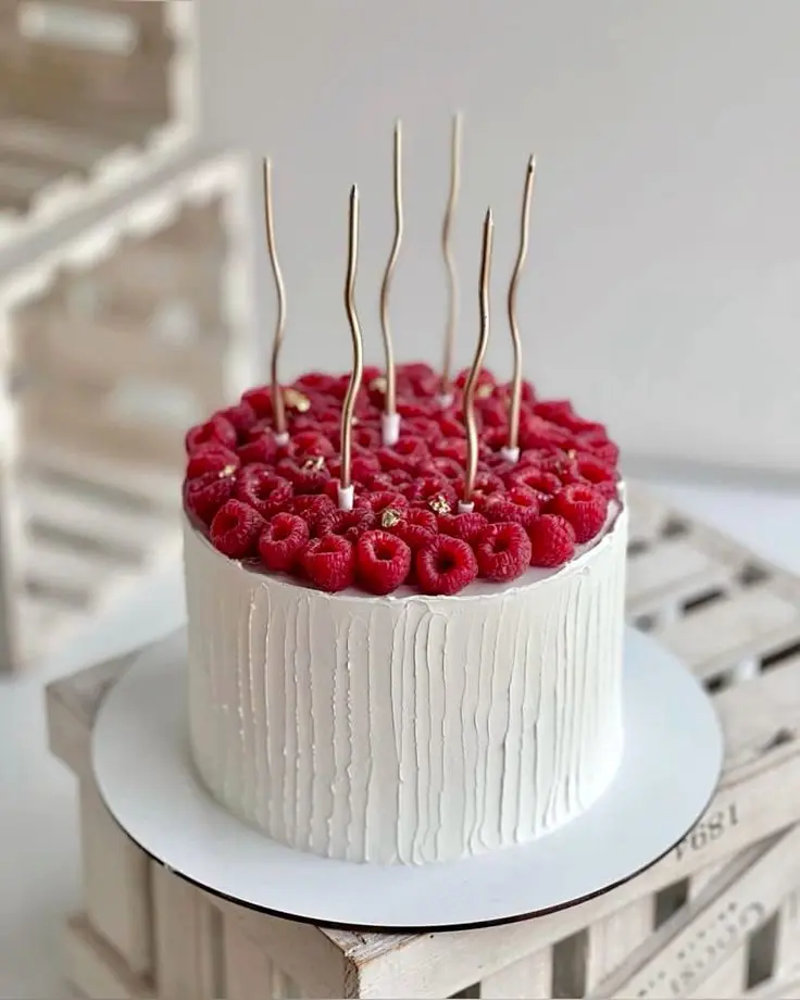 ترِندترین ایده‌های کیک تولد در سال ۲۰۲۵ 