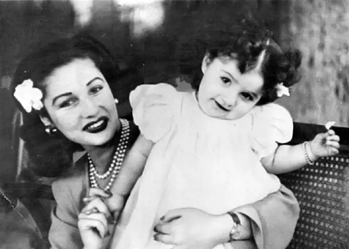 «فوزیه ملکه مصری ایران» در کنار برادرش «ملک فاروق، پادشاه مصر»