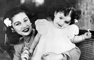 «فوزیه ملکه مصری ایران» در کنار برادرش «ملک فاروق، پادشاه مصر»