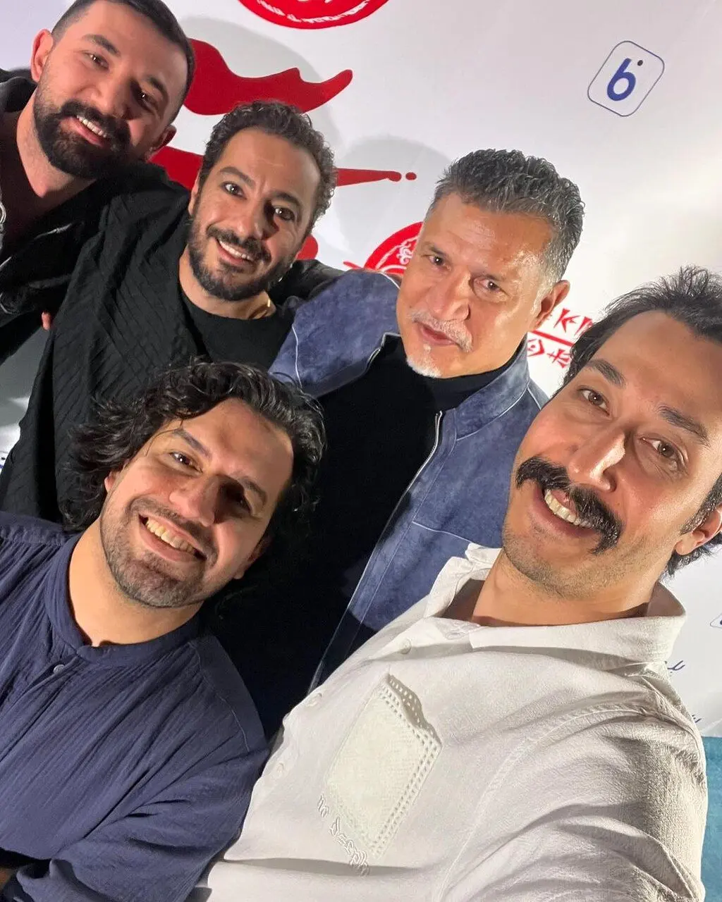 (ویدئو) اهدای تندیس کنسرت نمایش «سی‌صد» به علی دایی 