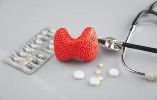 بیماری تیروئید، درمان گیاهی قطعی دارد؟/ نسخه طب سنتی برای کم کاری و پرکاری تیروئید
