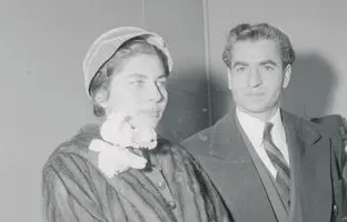عکس شاه و ثریا و کمک ۱۳۱ میلیون دلاری امریکا به تهران خبرساز شد