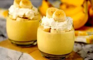 طرز تهیه یک دسر راحت با موز و ژله برای شب یلدا