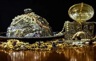 موزه جواهرات ملی کجاست؟ چه گنج های شگفت انگیزی در این موزه وجود دارد؟