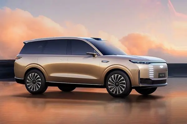 مشخصات و قیمت تیگو 11؛ لوکس‌ترین شاسی بلند چری در راه ایران 