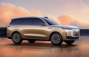 مشخصات و قیمت تیگو 11؛ لوکس‌ترین شاسی بلند چری در راه ایران 