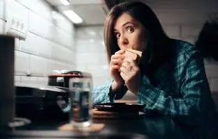 آیا چاقی از لذت غذا خوردن می‌کاهد؟