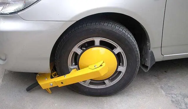 جریمه باز کردن قفل چرخ چقدر است؟