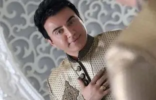  استایل جدید هندی داریوش فرضیایی؛ فیل عمو پورنگ یاد هندوستان کرد 