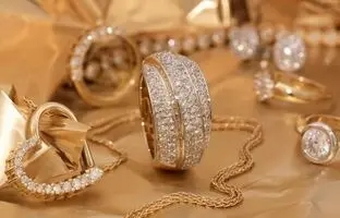  قیمت طلا و سکه امروز جمعه ۶ تیر ۱۴۰۴ + جدول 