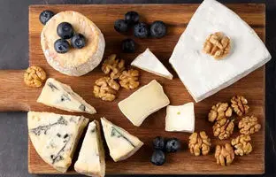 پنیر را با این ۱۶ ماده غذایی نخورید!