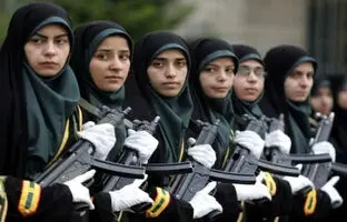 ماجرای کارزار سربازی دختران چیست؟