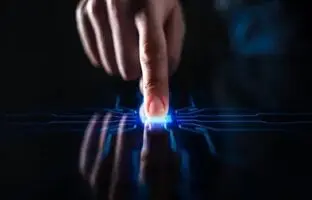 رونمایی از اولین نمایشگر ۷۵۰ هرتزی جهان