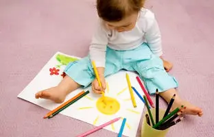 تفاوت نقاشی کودکان شاد و غمگین در چیست؟/ نشانه‌های مورد بررسی در نقاشی کودک